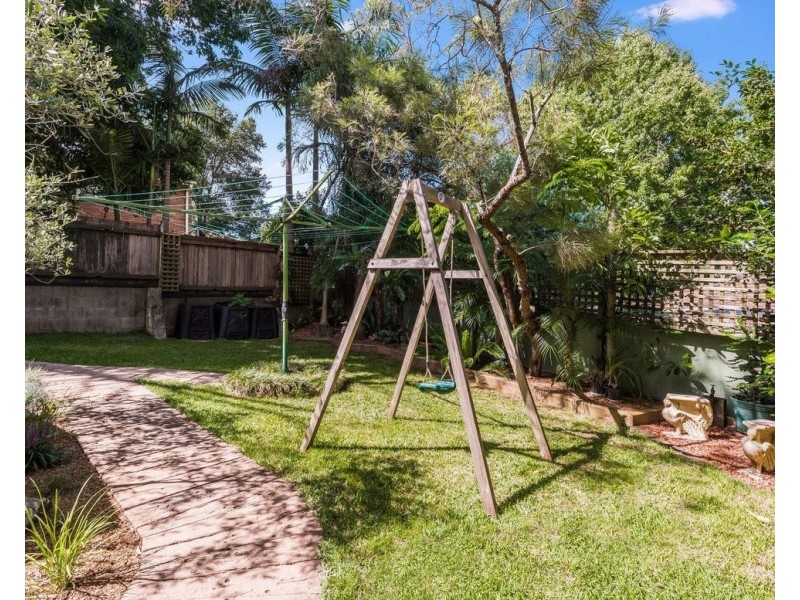 8 Dougal Drive, Wyoming NSW 2250