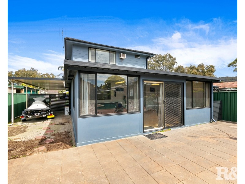 99 Mackenzie Avenue, Woy Woy NSW 2256