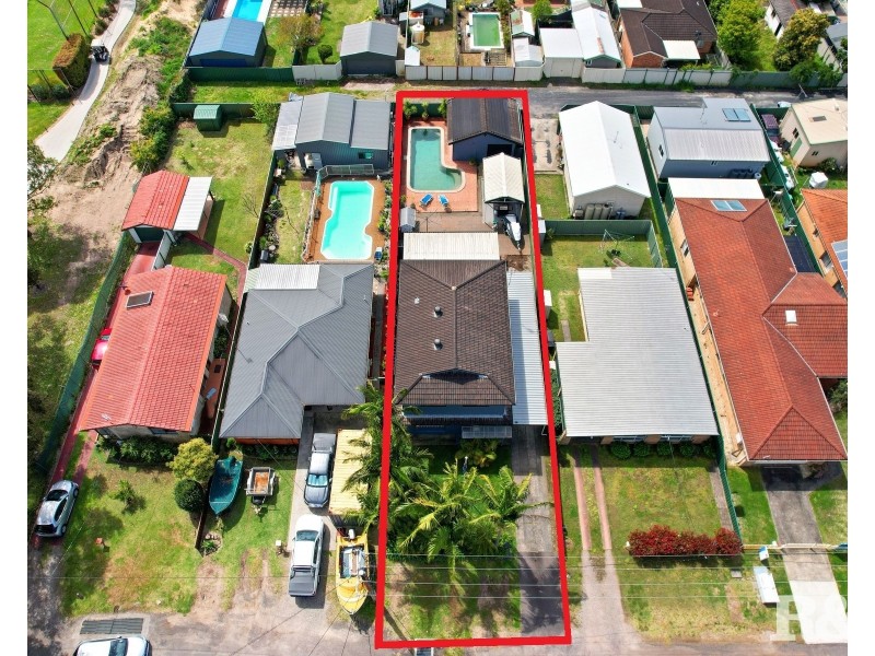 99 Mackenzie Avenue, Woy Woy NSW 2256