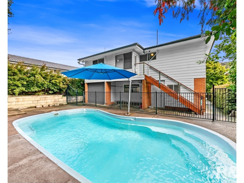 28 Blue Waters Parade, Tascott NSW 2250