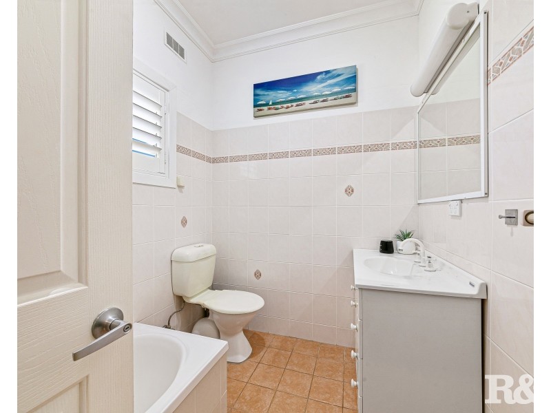 37 Wellington Street, Umina Beach NSW 2257