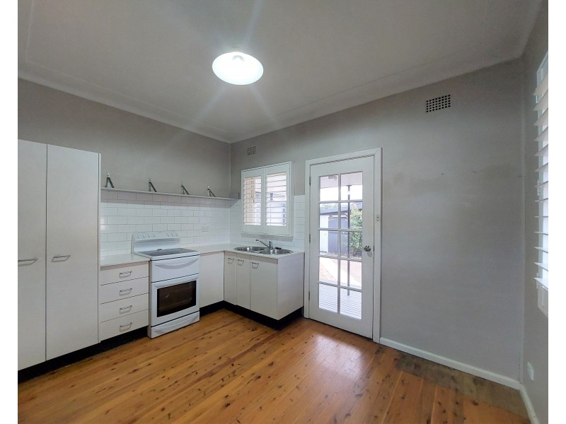 251 Trafalgar Avenue, Umina Beach NSW 2257