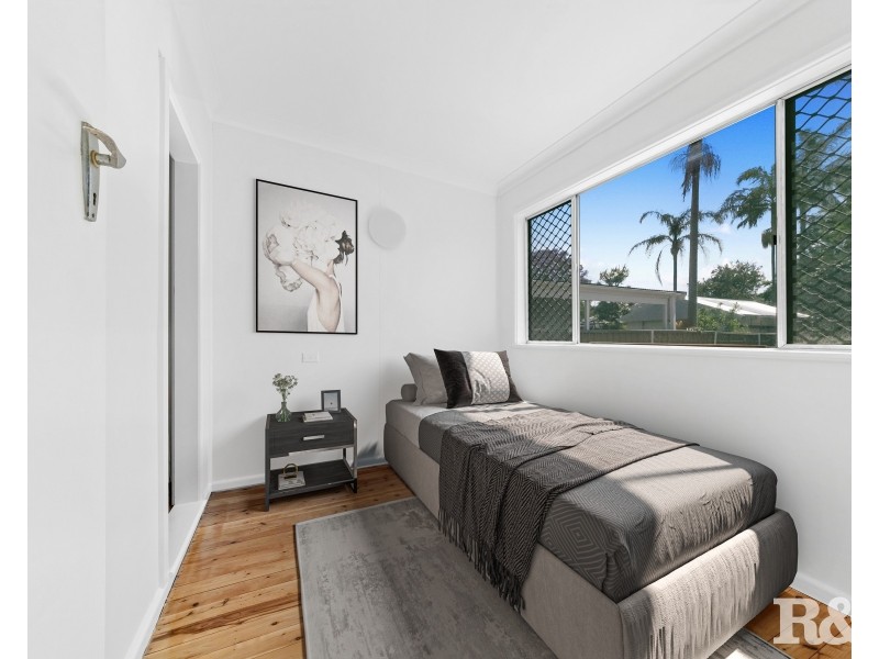 11 Crown Road, Umina Beach NSW 2257