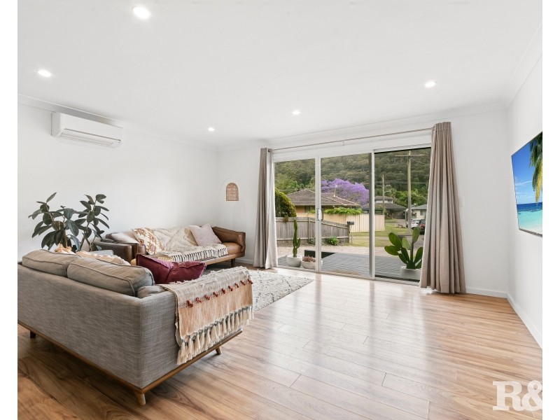 10 Vee Jay Place, Tascott NSW 2250