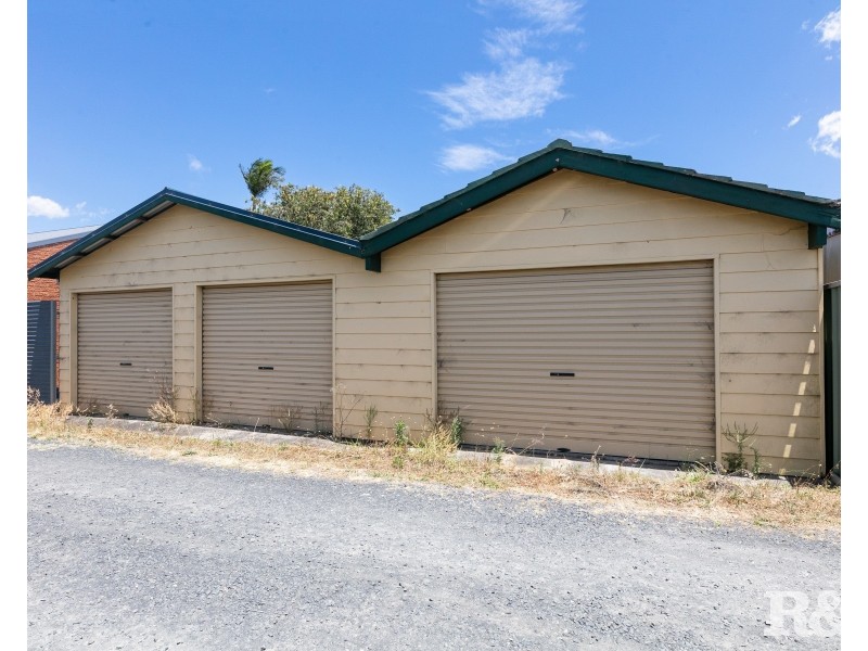 42 Honeysuckle Street, Umina Beach NSW 2257