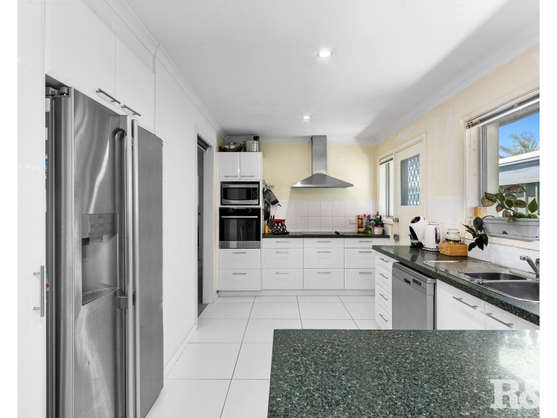 42 Honeysuckle Street, Umina Beach NSW 2257