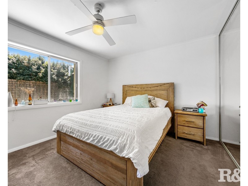 42 Honeysuckle Street, Umina Beach NSW 2257