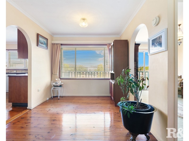 44 Daffodil Drive, Woy Woy NSW 2256