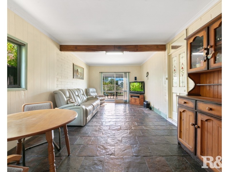 44 Daffodil Drive, Woy Woy NSW 2256