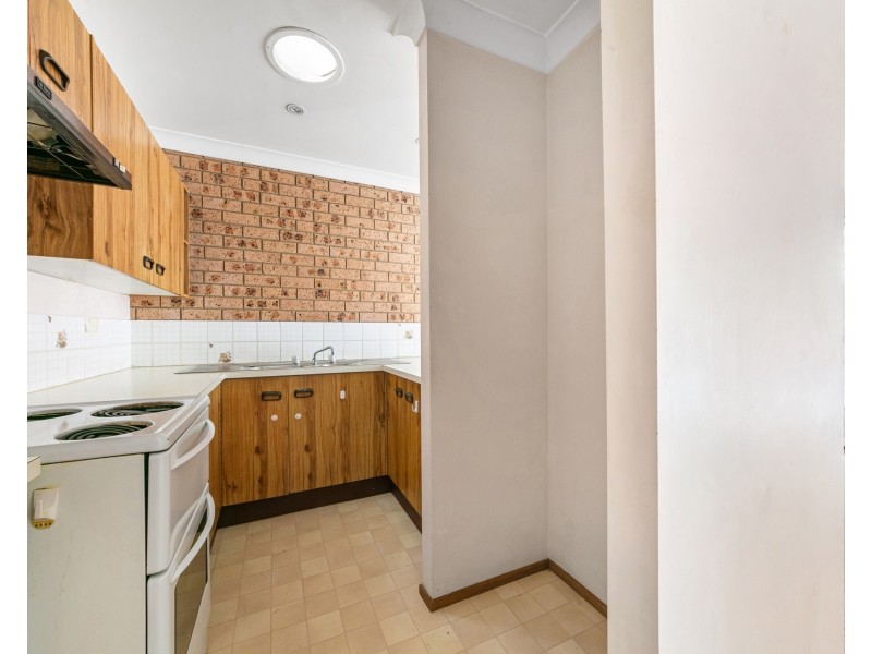 9/166 Albany Street, Point Frederick NSW 2250