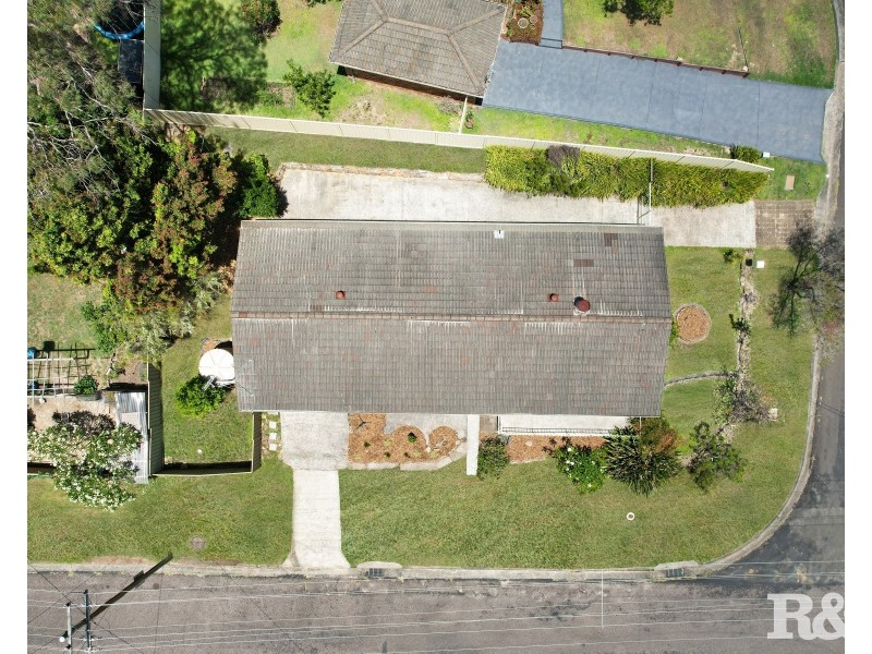 2 Genoa Place, Tascott NSW 2250