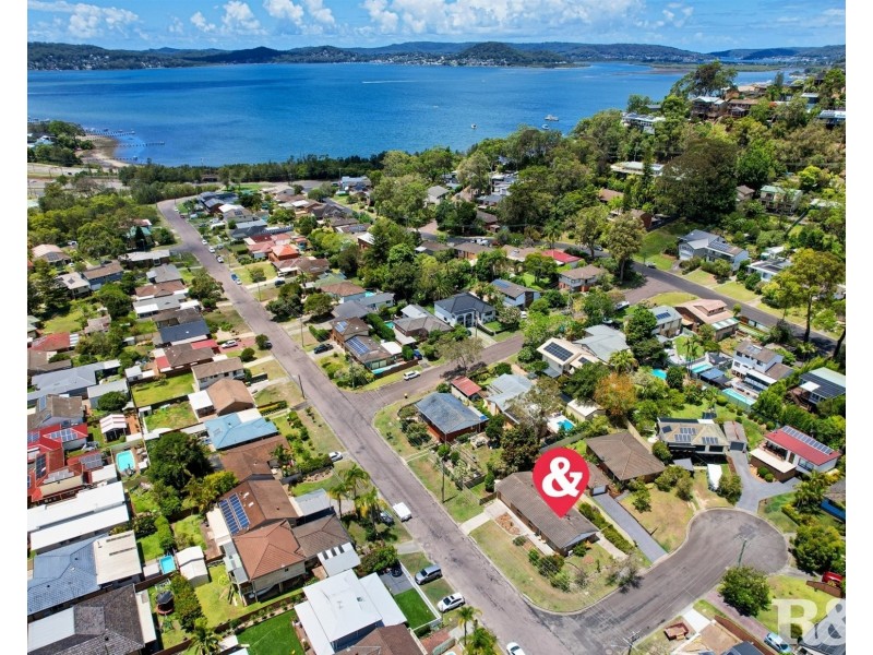 2 Genoa Place, Tascott NSW 2250