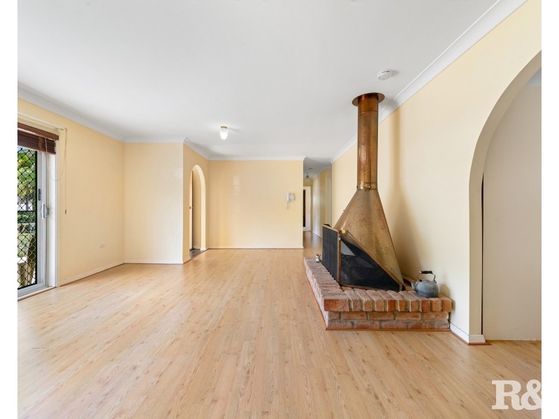 2 Genoa Place, Tascott NSW 2250