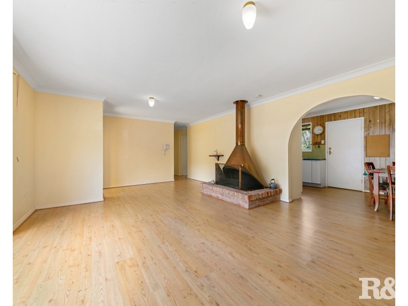 2 Genoa Place, Tascott NSW 2250