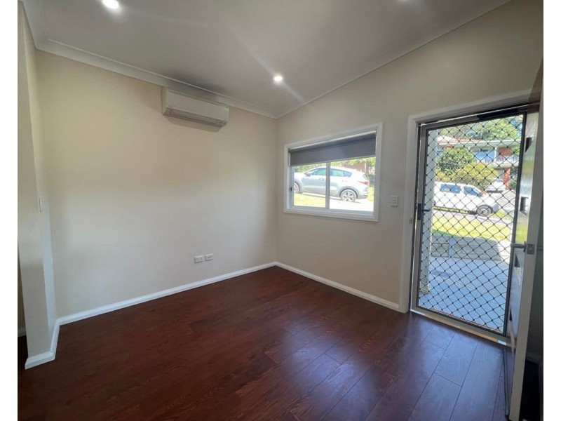 135A Brisbane Water Drive, Point Clare NSW 2250