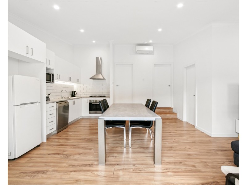 10a Vee Jay Place, Tascott NSW 2250