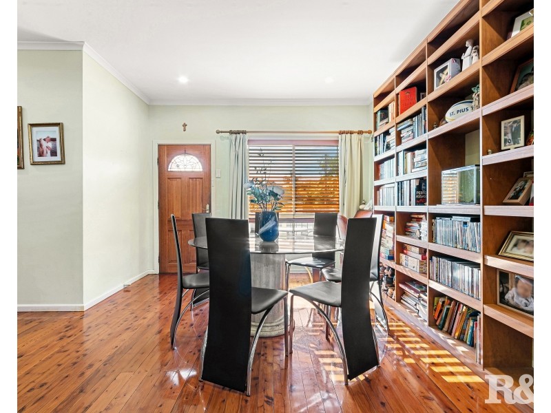 5 Greenfield Road, Empire Bay NSW 2257