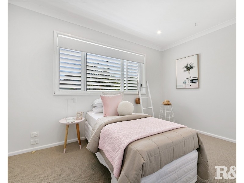 17 The Palisade, Umina Beach NSW 2257