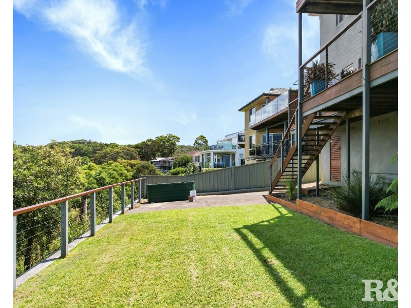 17 The Palisade, Umina Beach NSW 2257