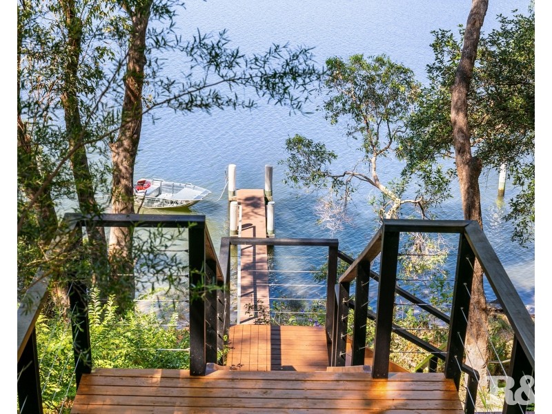 9 Horsfield Road, Horsfield Bay NSW 2256