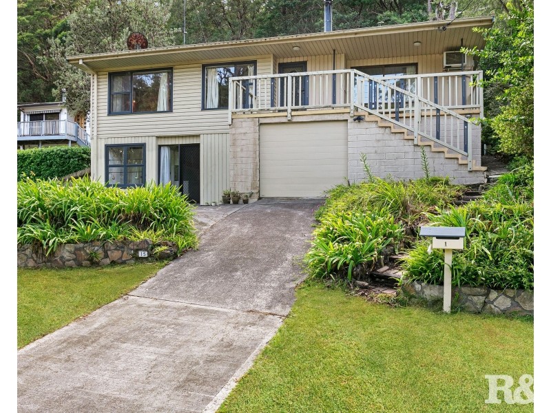 15 Melaleuca Crescent, Tascott NSW 2250