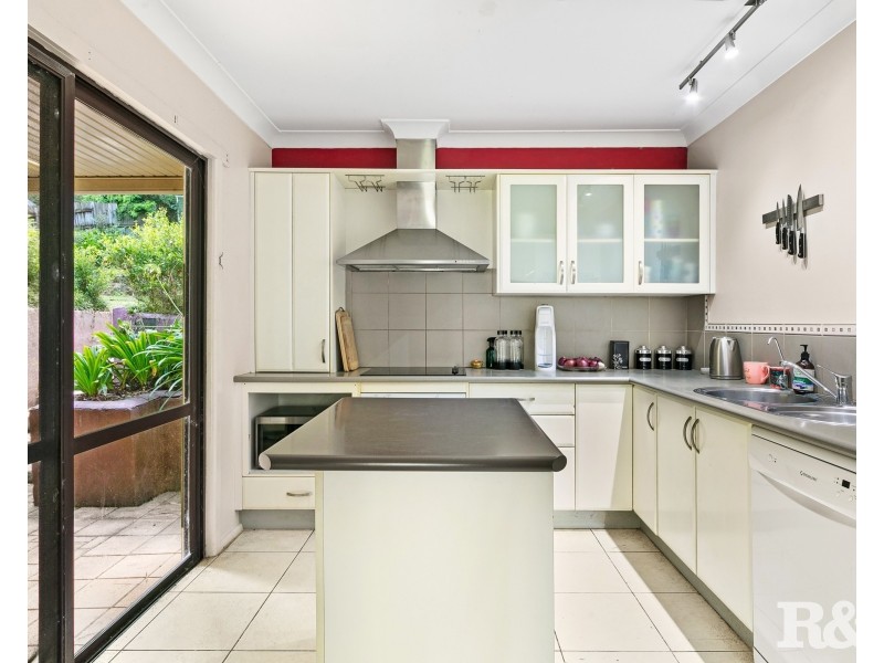15 Melaleuca Crescent, Tascott NSW 2250