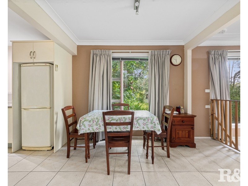 15 Melaleuca Crescent, Tascott NSW 2250