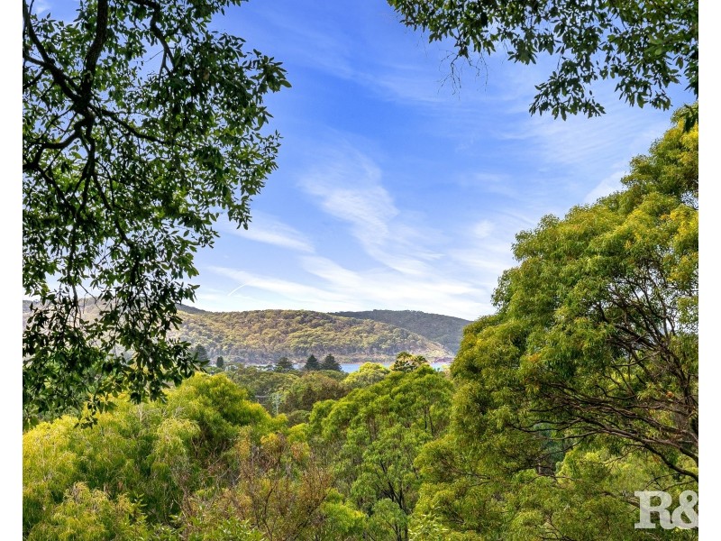 29 Greenhaven Drive, Umina Beach NSW 2257