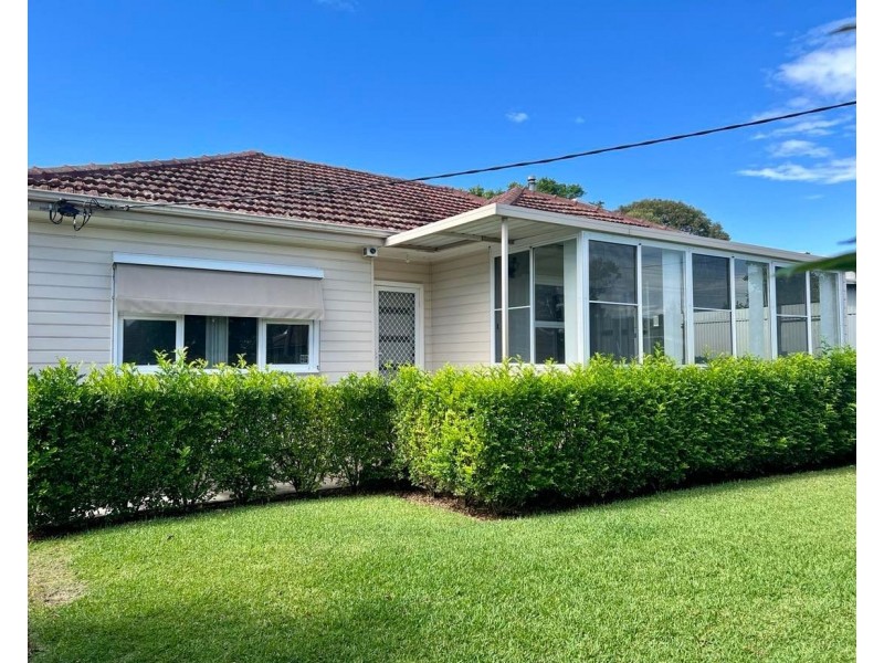 54 Moana Street, Woy Woy NSW 2256