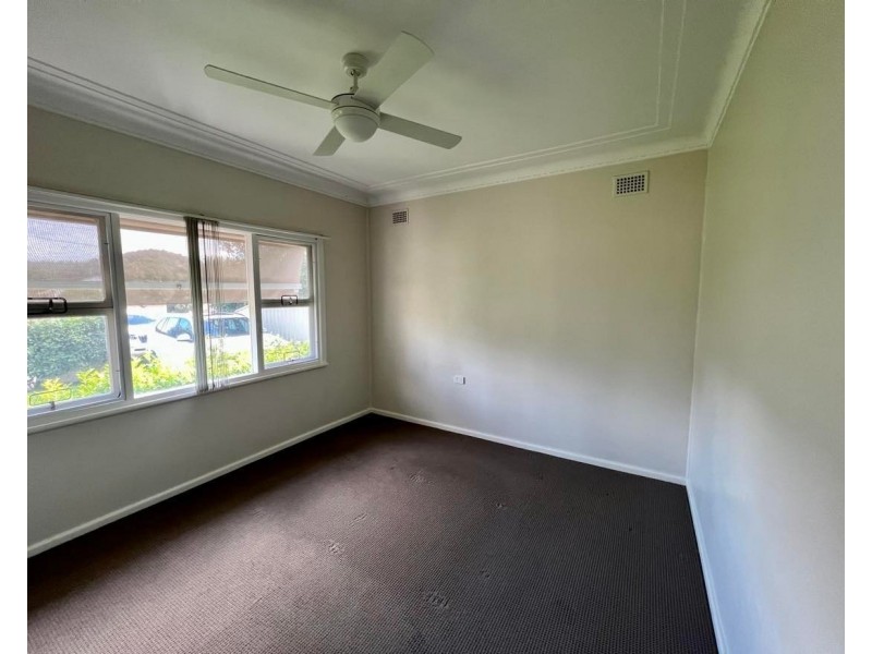 54 Moana Street, Woy Woy NSW 2256