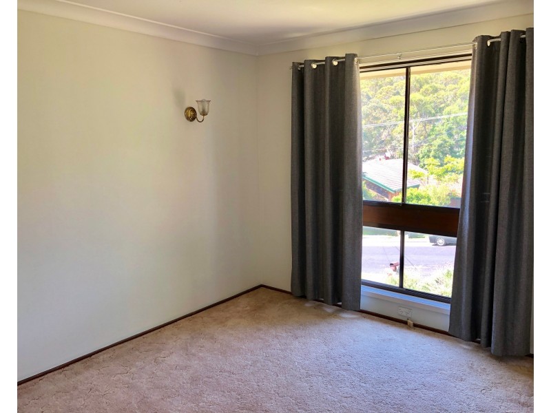 10 Northwind Avenue, Point Clare NSW 2250
