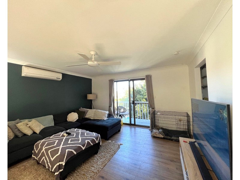 40 Melaleuca Crescent, Tascott NSW 2250