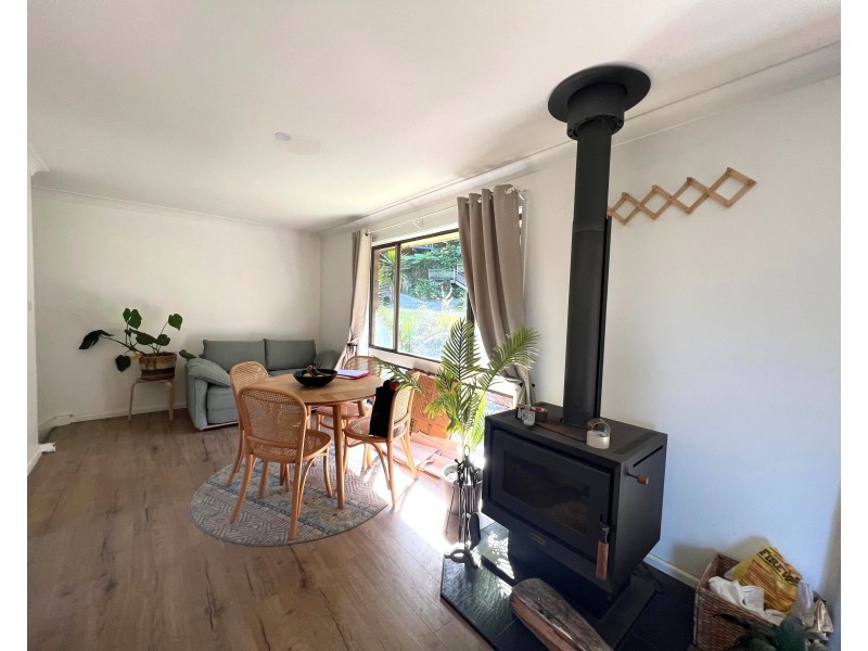 40 Melaleuca Crescent, Tascott NSW 2250