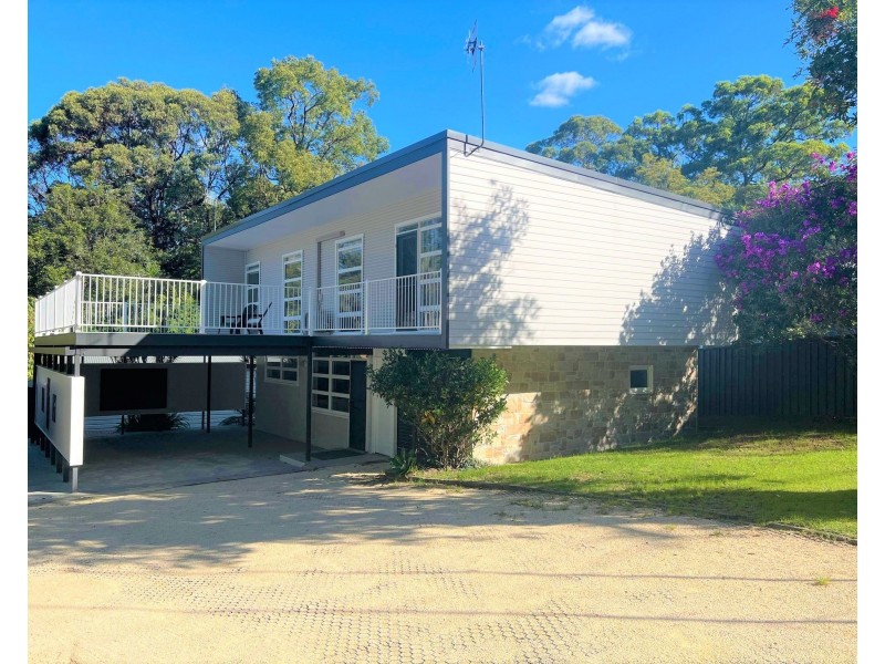 2A Scott Street, Point Clare NSW 2250