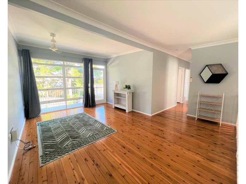 2A Scott Street, Point Clare NSW 2250