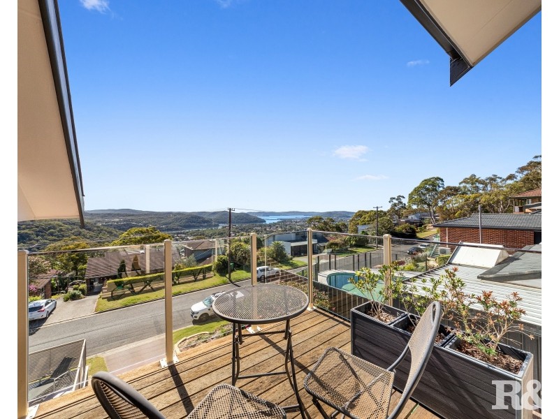 73 Kingsview Drive, Umina Beach NSW 2257
