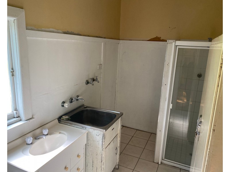 52 Victory Parade, Tascott NSW 2250