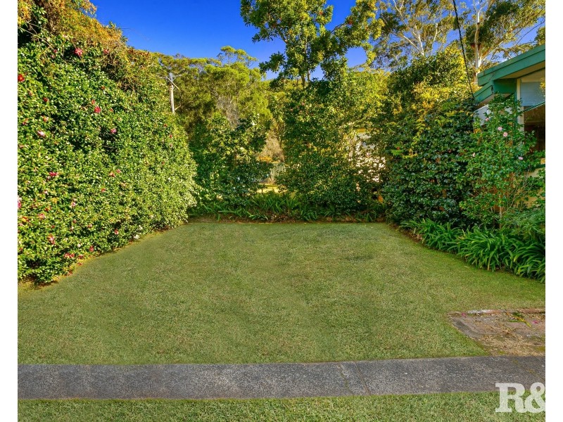 27 Takari Avenue, Point Clare NSW 2250