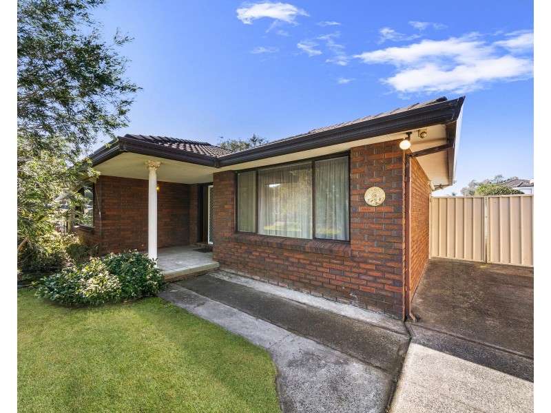 8 Farleigh Avenue, Umina Beach NSW 2257