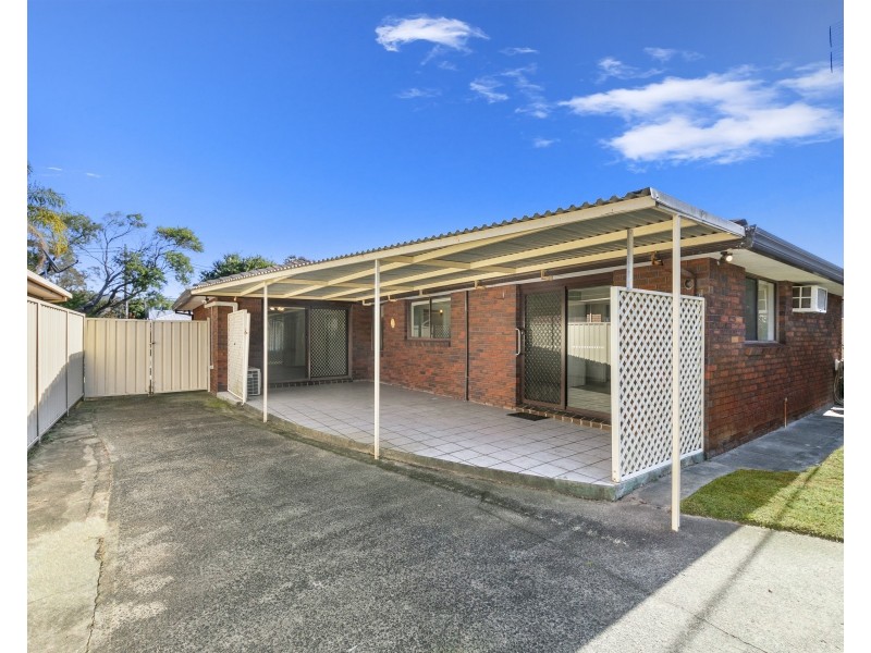 8 Farleigh Avenue, Umina Beach NSW 2257