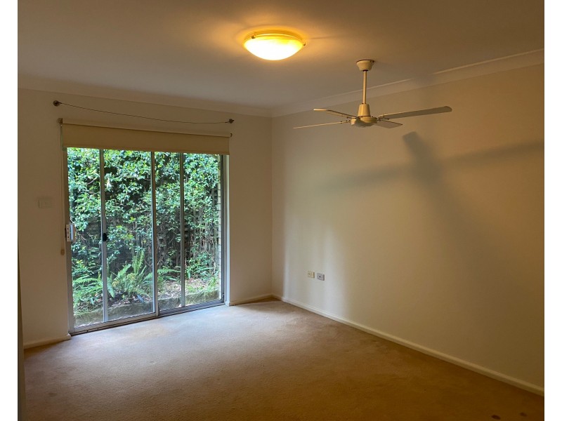 248 Avoca Drive, Green Point NSW 2251