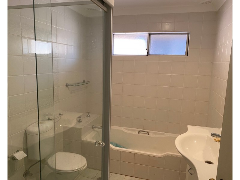 248 Avoca Drive, Green Point NSW 2251