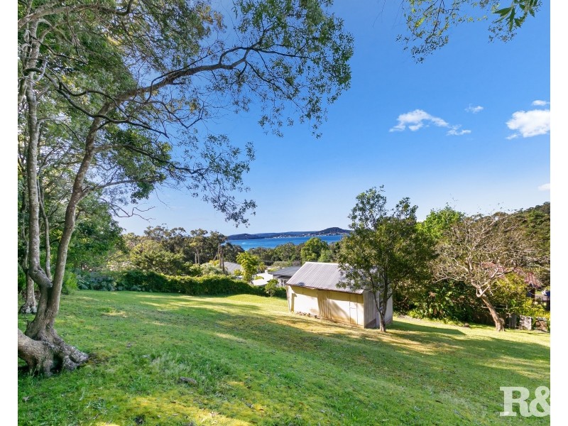 11 Scott Street, Point Clare NSW 2250