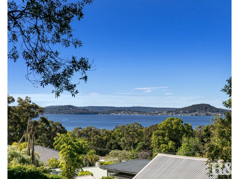 11 Scott Street, Point Clare NSW 2250