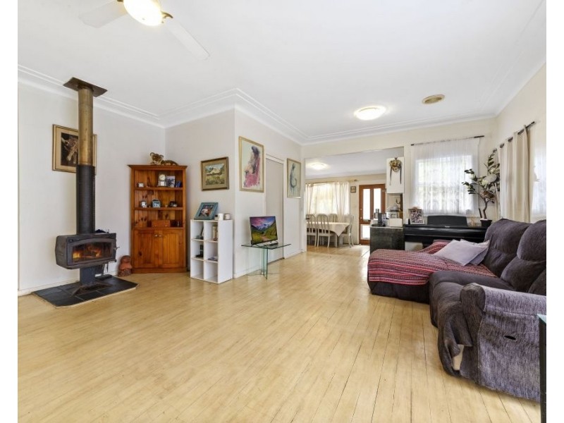 7 Hillview Street, Woy Woy NSW 2256