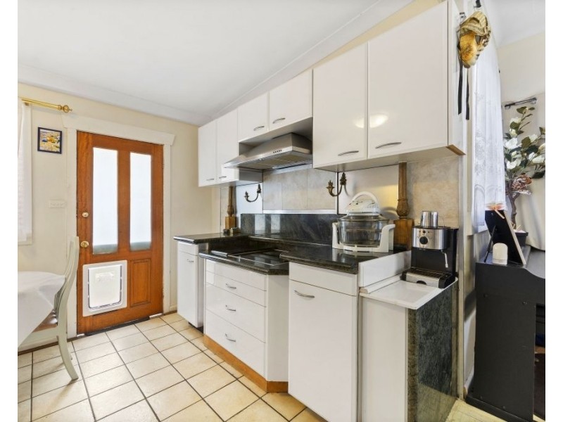 7 Hillview Street, Woy Woy NSW 2256