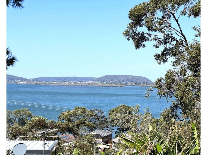 1B Kateena Avenue, Tascott NSW 2250
