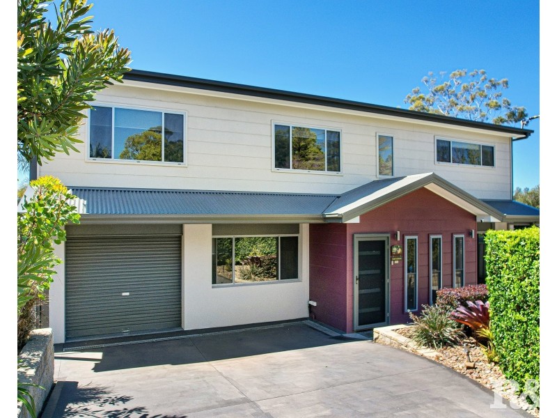 5 Welwyn Grove, Point Clare NSW 2250