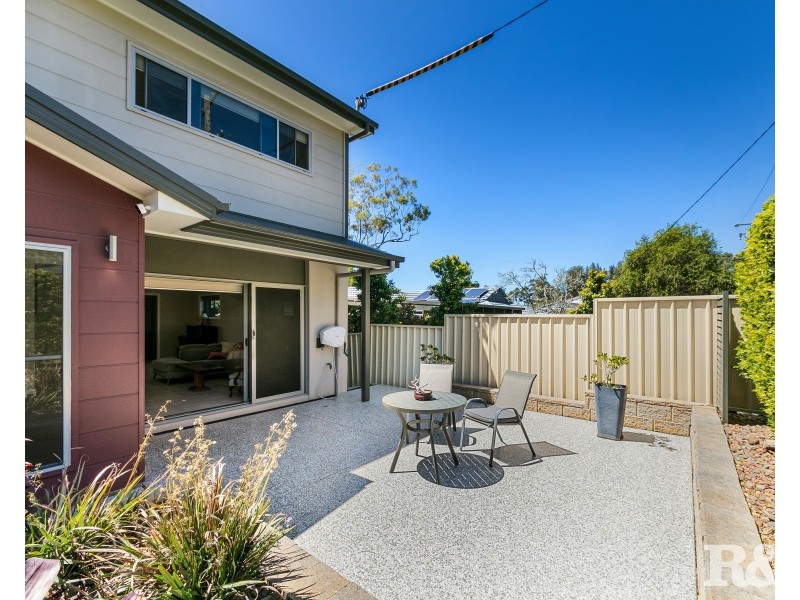 5 Welwyn Grove, Point Clare NSW 2250