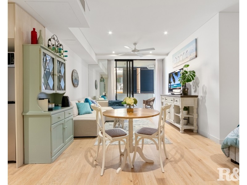 106/148A Albany Street, Point Frederick NSW 2250